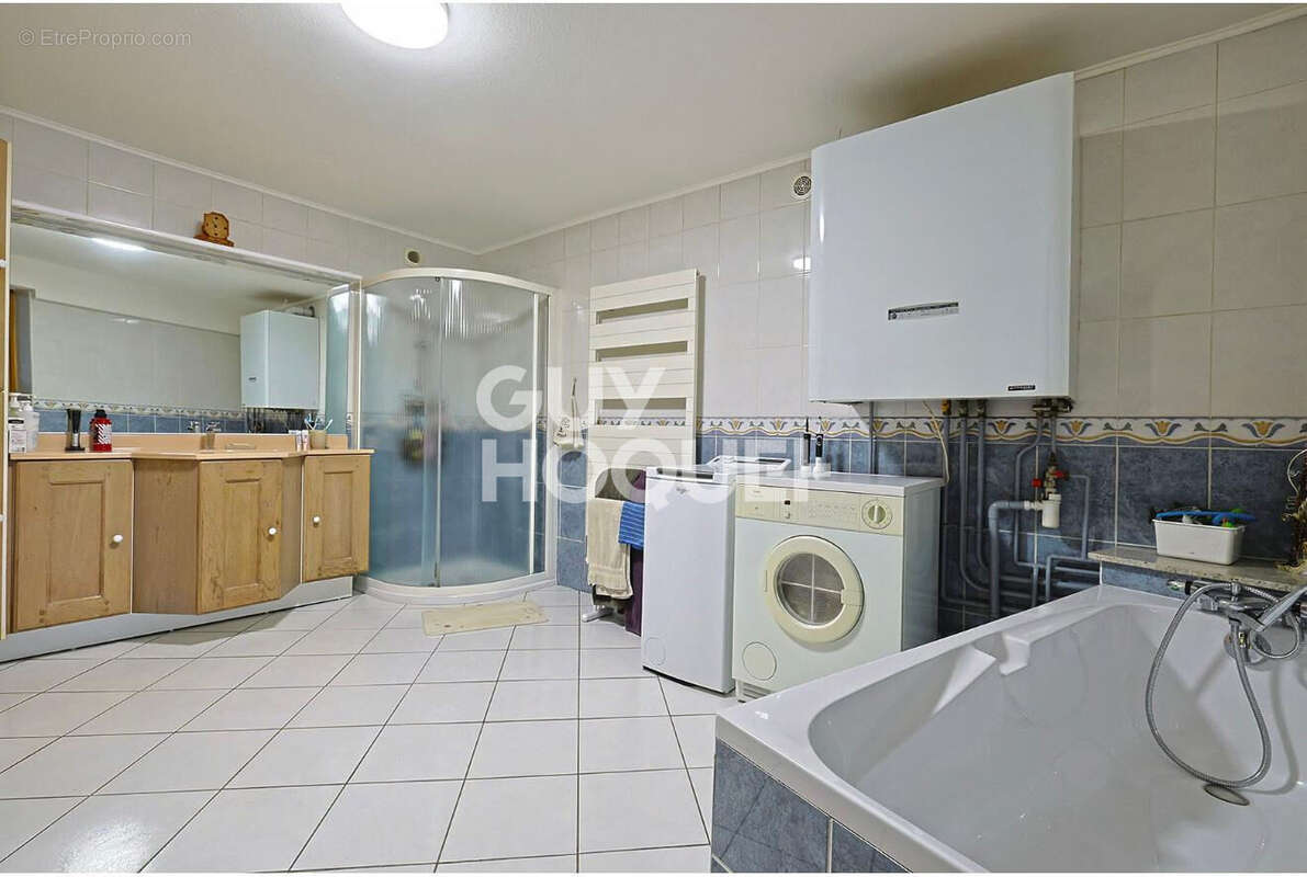 Maison à NEUVES-MAISONS