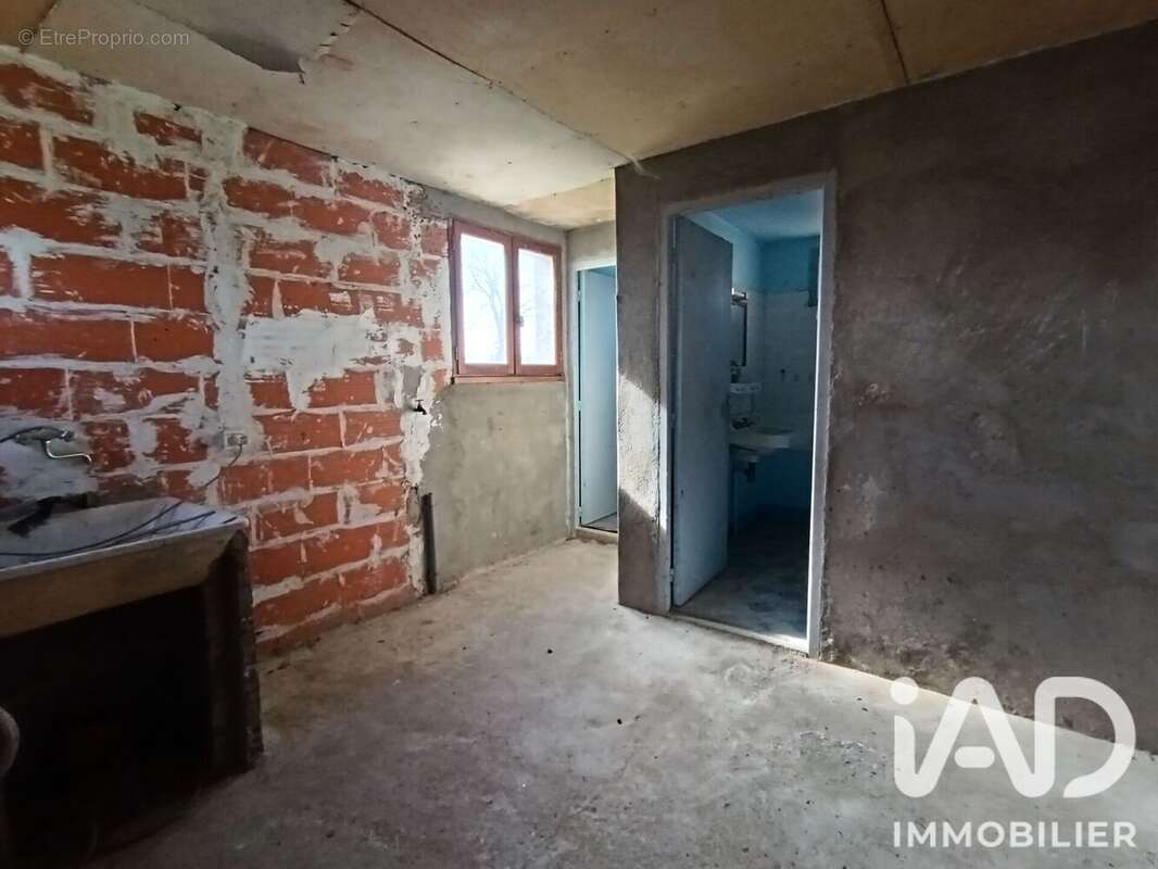 Photo 4