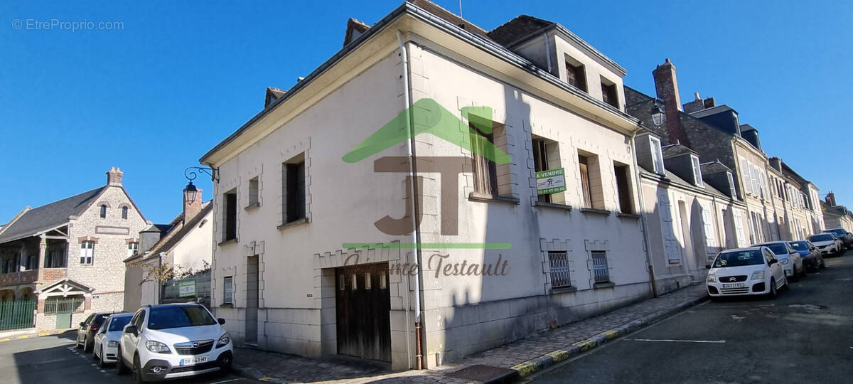 Maison à CHATEAUDUN