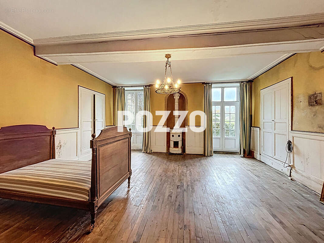 Maison à LE TEILLEUL