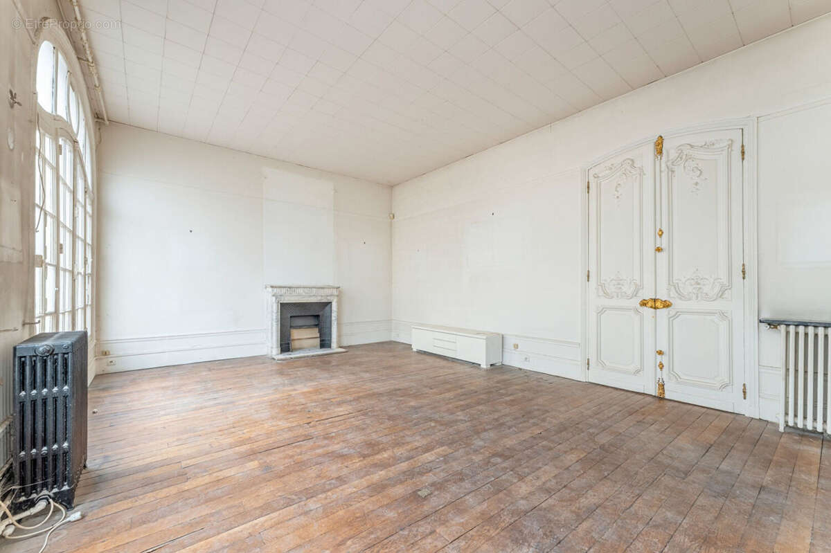 Maison à CHARENTON-LE-PONT