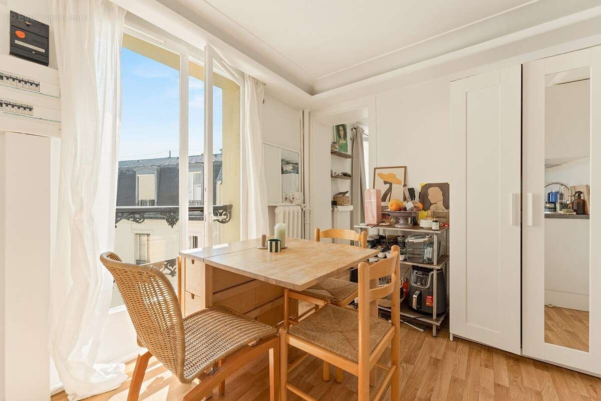 Appartement à PARIS-9E