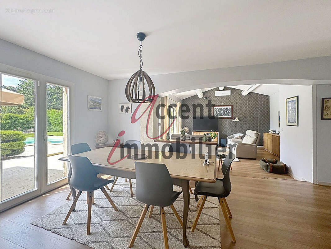 Mollégès, villa de 130m² avec piscine sur 1200m² de terrain - photo 3