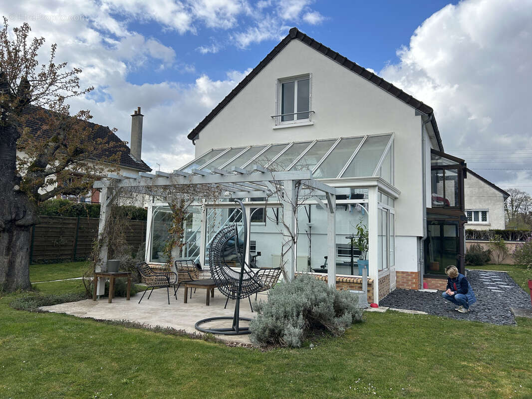 Maison à SAINT-JULIEN-LES-VILLAS