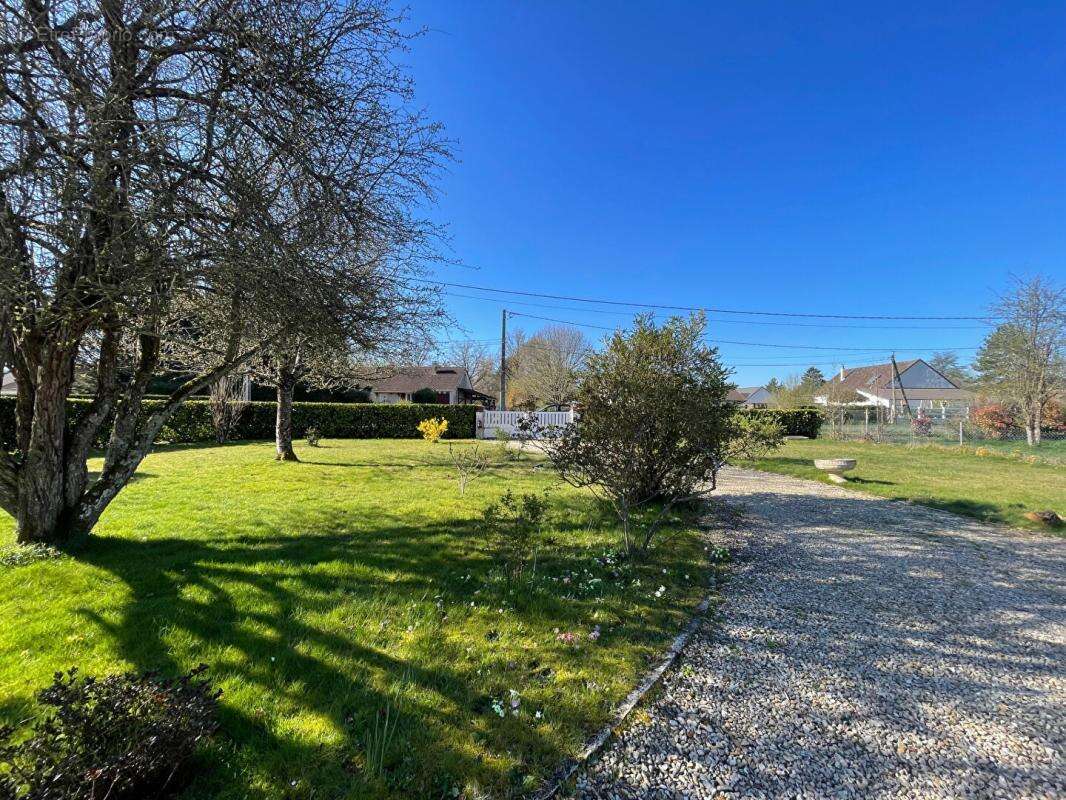 Maison à NOGENT-SUR-VERNISSON