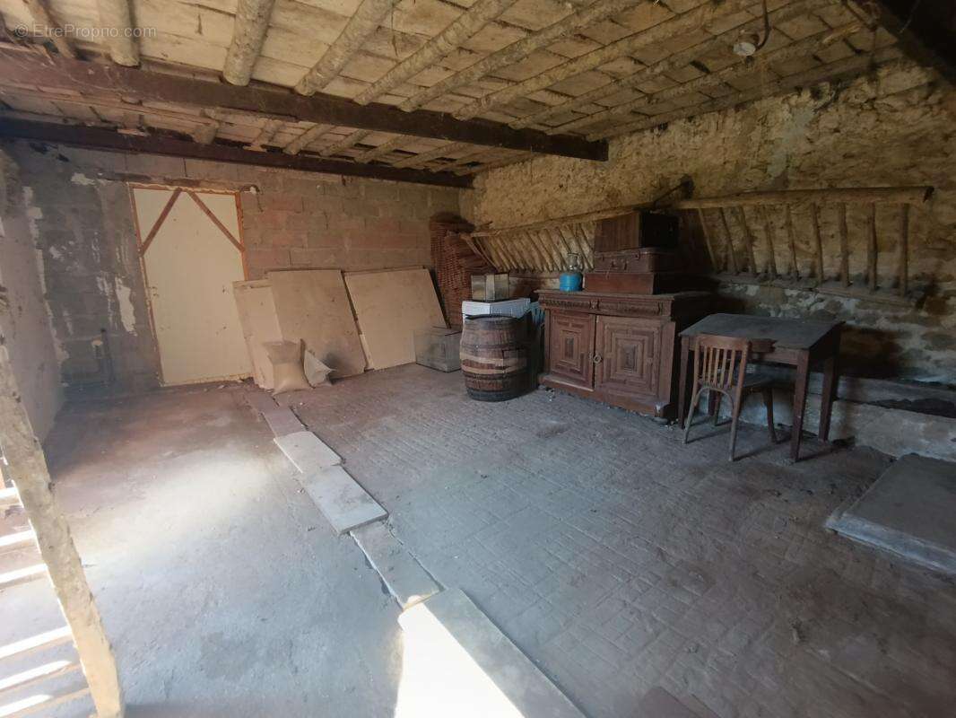 Maison à VALLON-SUR-GEE