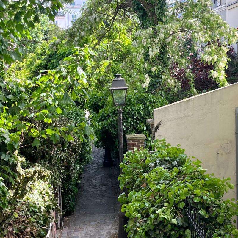 Appartement à PARIS-20E