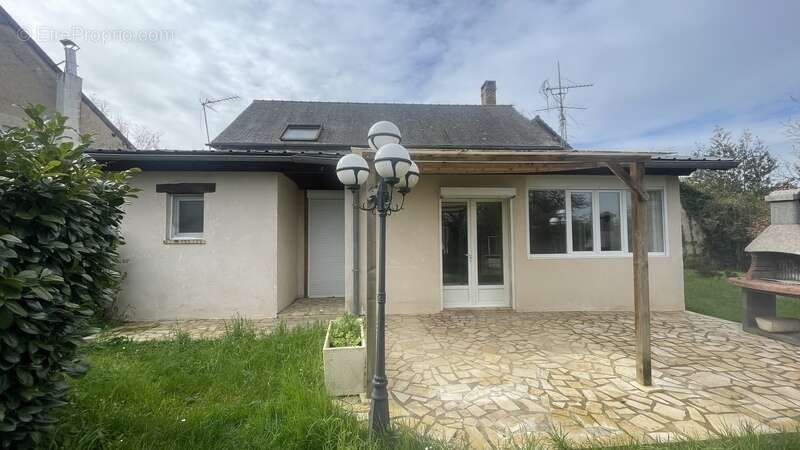 Maison à VARENNES-LES-NARCY