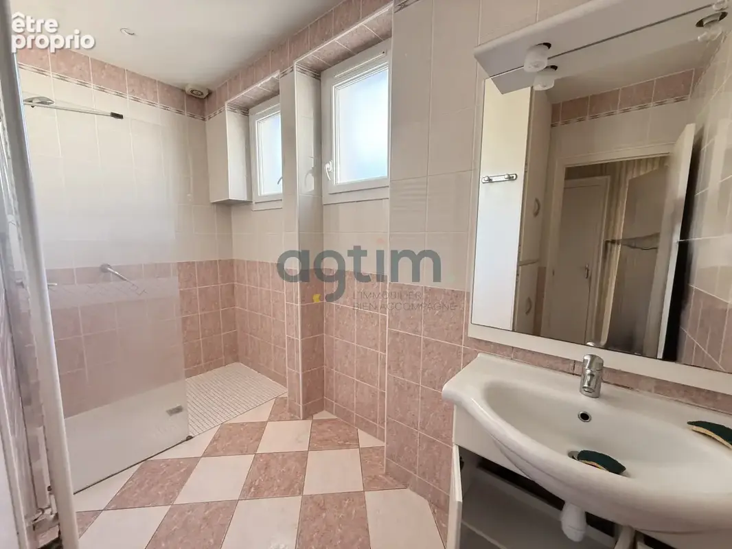 Chavagnes-en-Paillers, centre, maison 141m2 hab, 4 chambres, garage, dépendances, terrain 787m2, clos - photo 13
