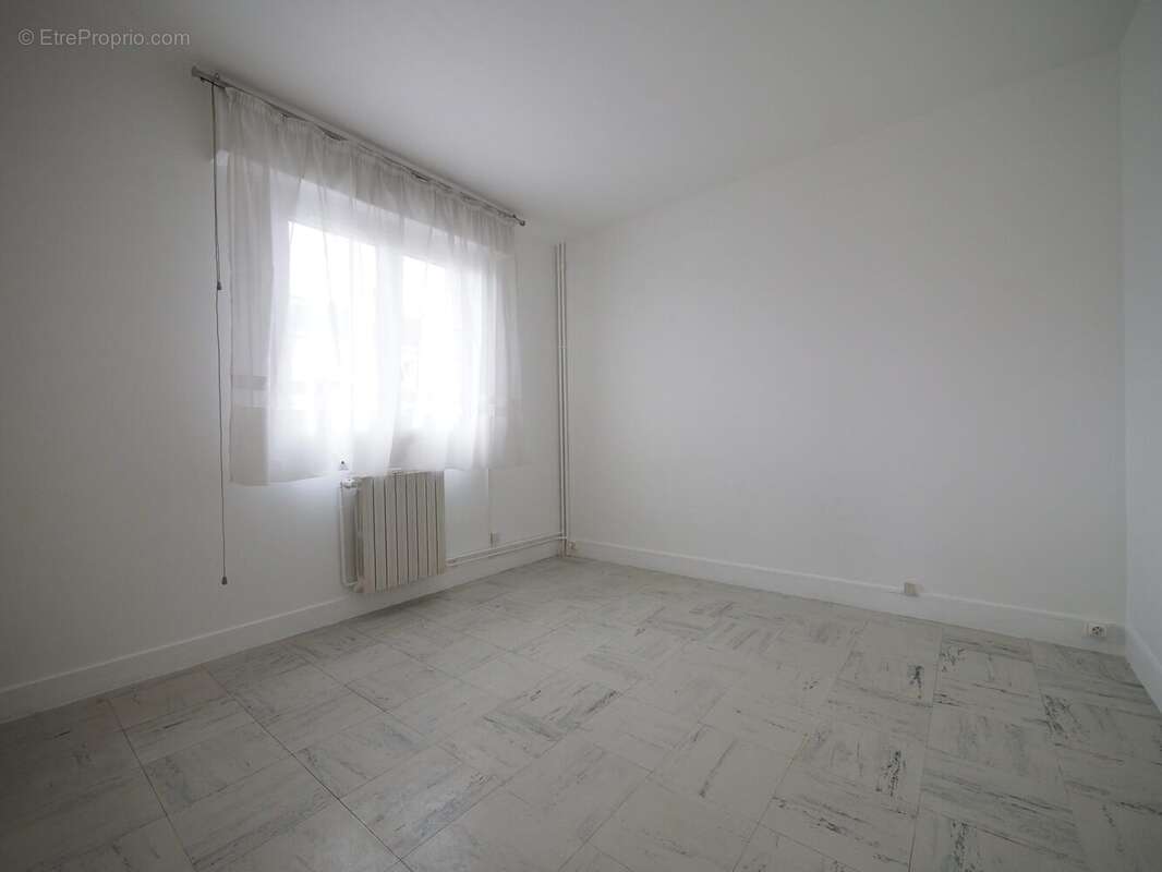 Appartement à BOIS-D'ARCY