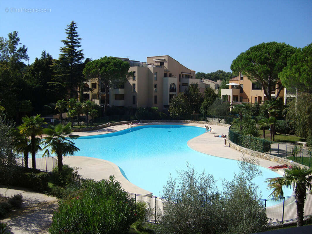 Appartement à MOUGINS
