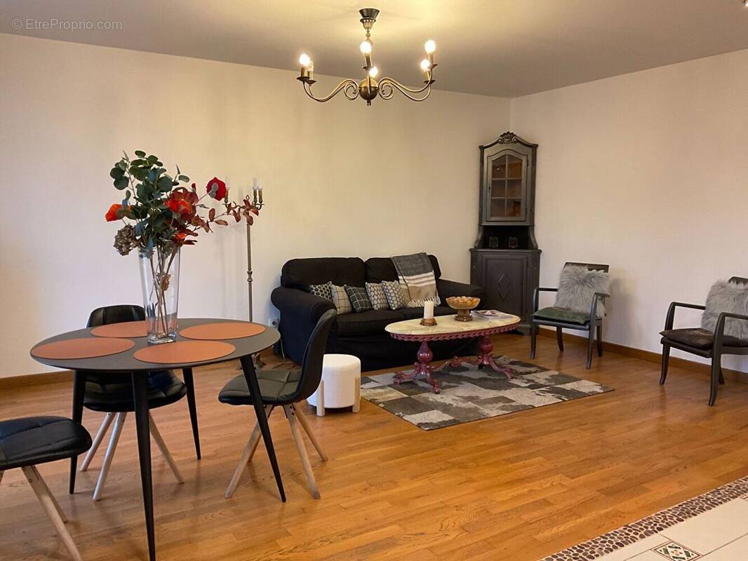 Appartement à LE BLANC-MESNIL