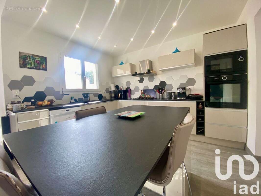 Photo 6 - Maison à GINESTAS