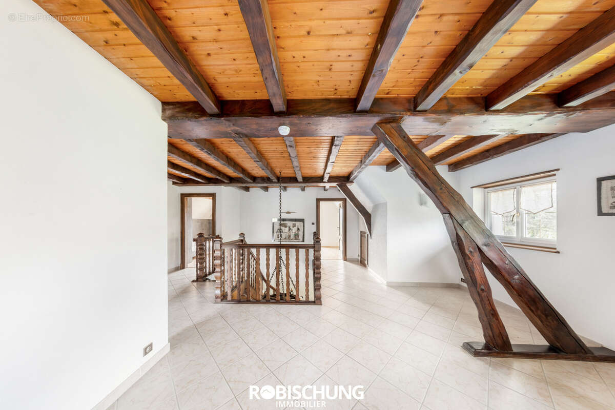 ELBACH : Maison avec piscine dans un environnement privilégié - photo 7