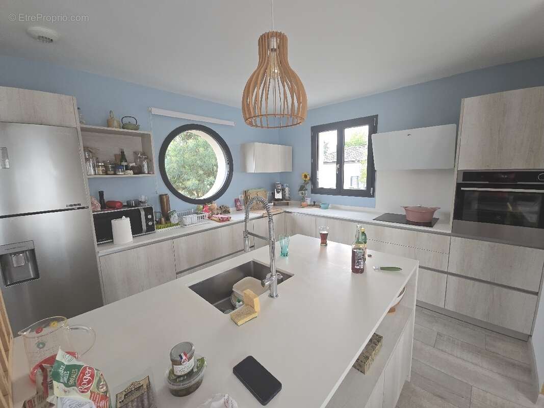 Maison à AIXE-SUR-VIENNE