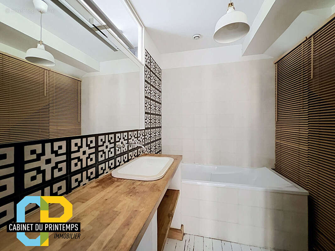 Rue des Chalets - Appartement trois pièces dans une petite copropriété - photo 5