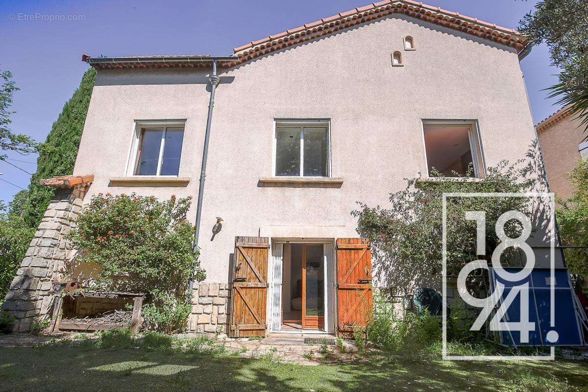 Maison à MARSEILLE-9E