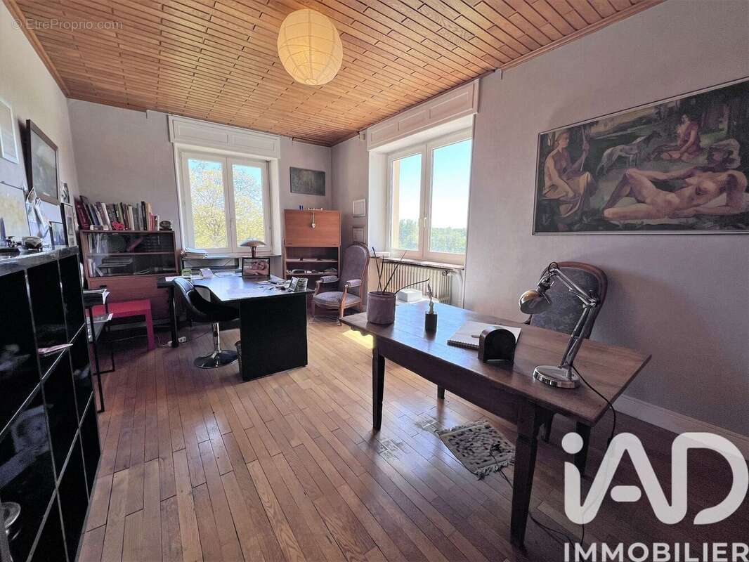Maison 265 m² à Fenetrange  - photo 6