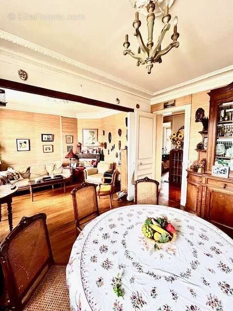 Appartement à LE PERREUX-SUR-MARNE