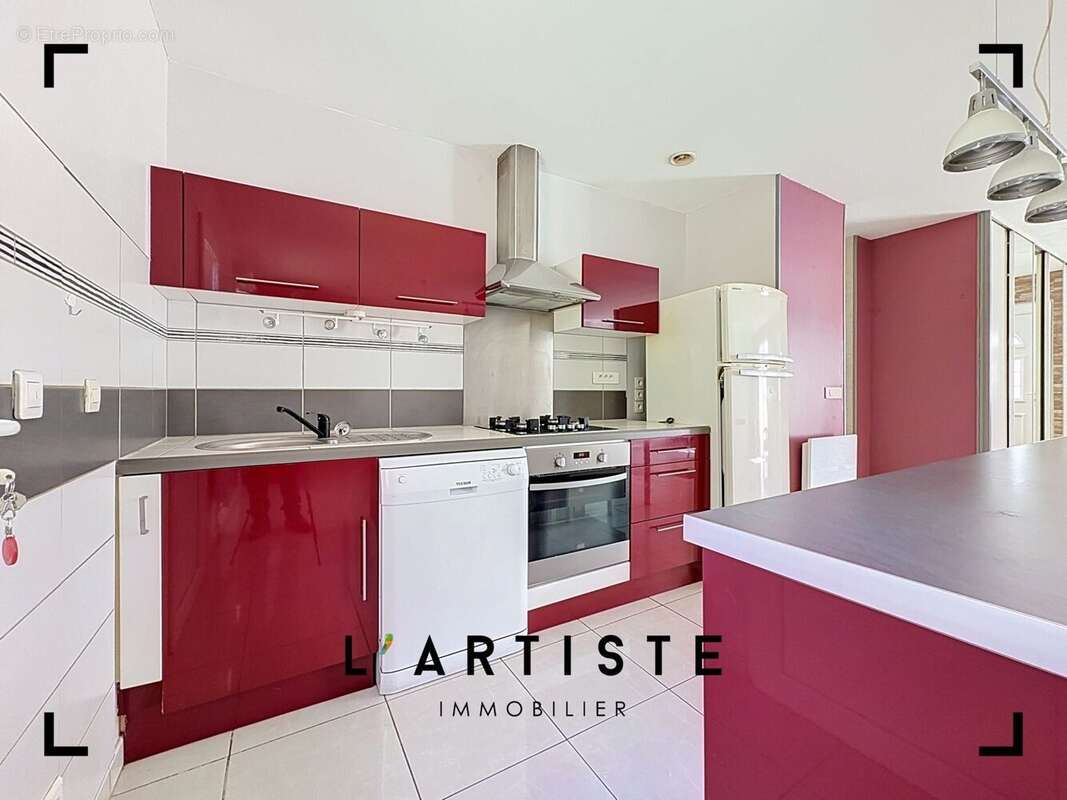 Maison 115 m² à Crosville-La-Vieille  - photo 2