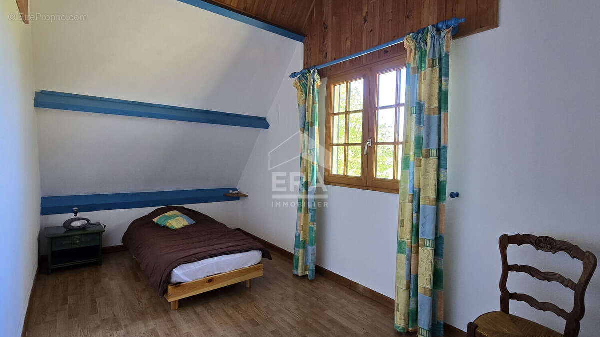 Maison à BELLENGREVILLE