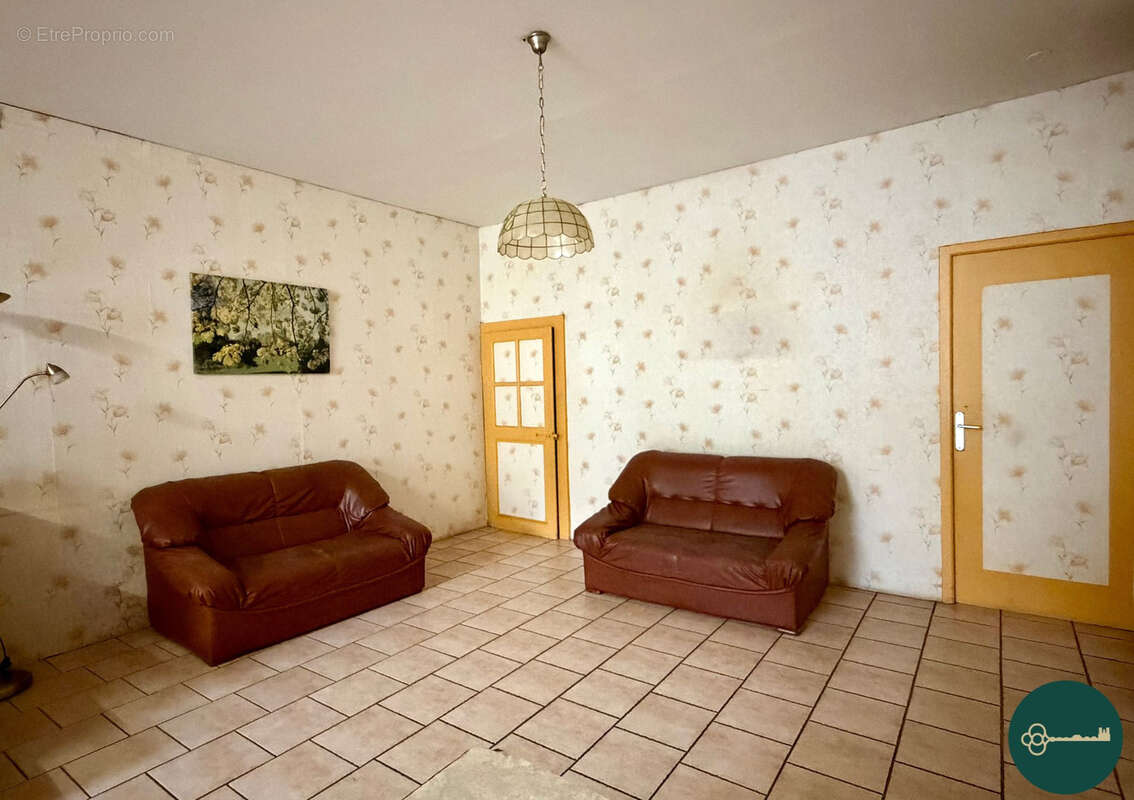Maison à CHAUDENEY-SUR-MOSELLE