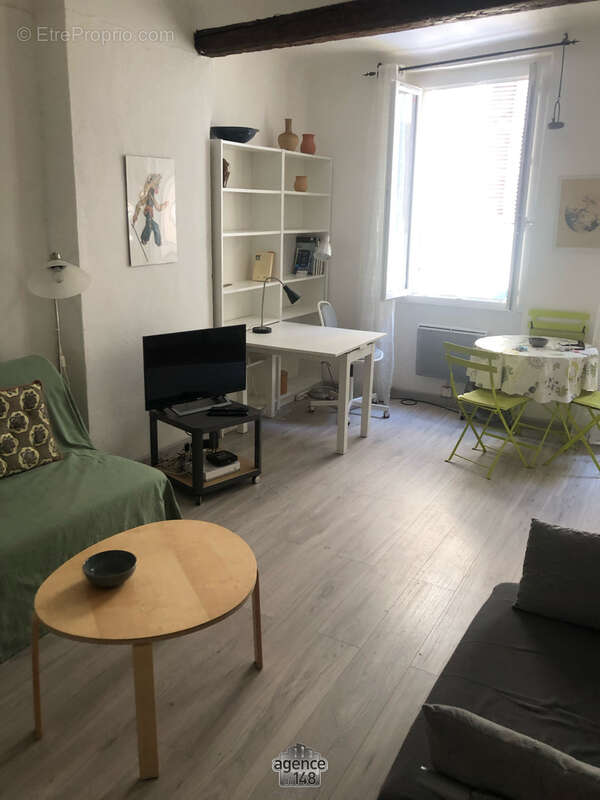 Appartement à MARSEILLE-2E
