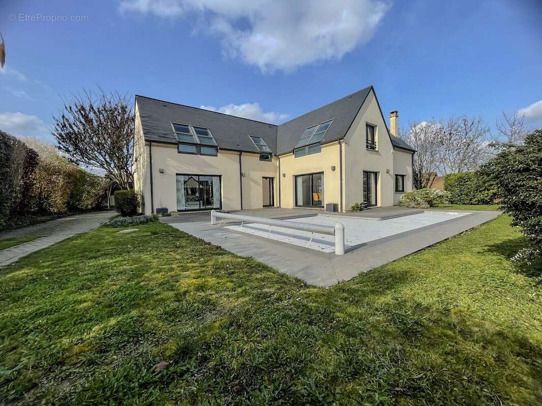 Maison 255 m² à Vernon  - photo 3