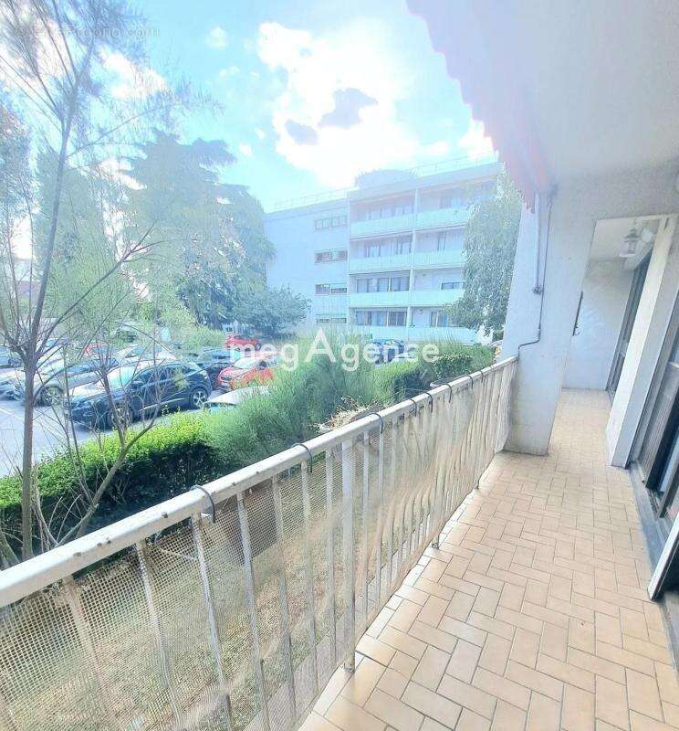 Appartement à CHILLY-MAZARIN