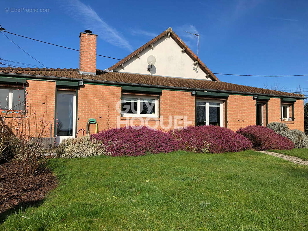 Maison à COMBLES