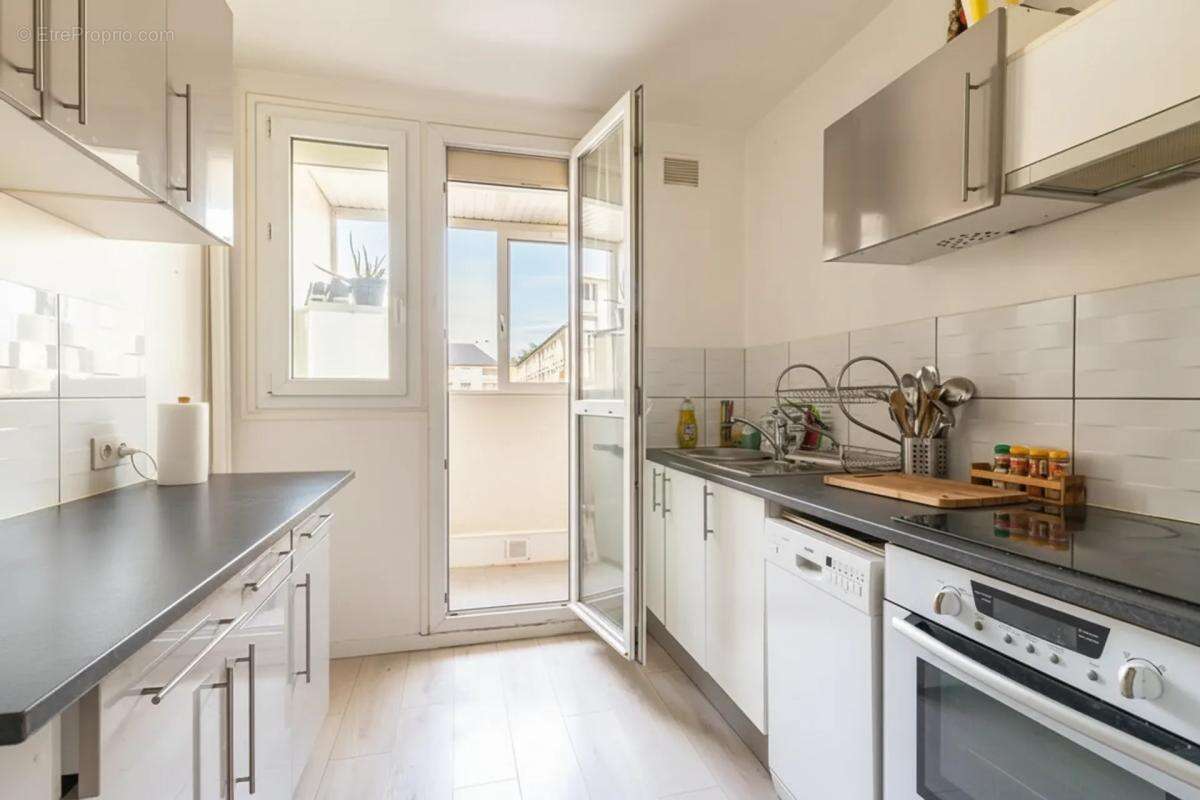 Appartement 3 pièces de 66 m² situé à Draveil - photo 3