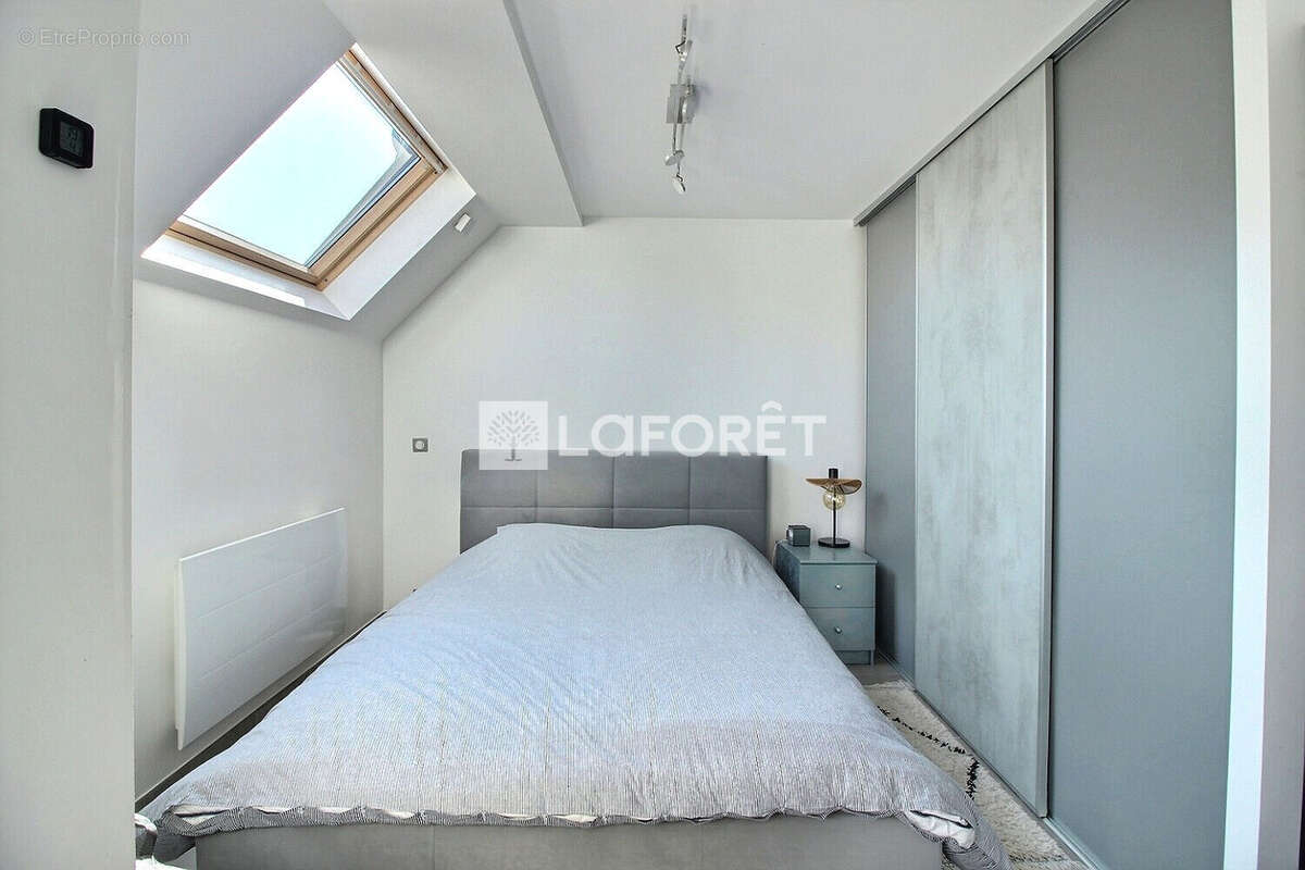 Maison à LA GARENNE-COLOMBES