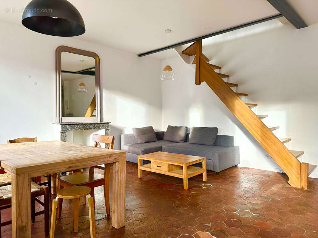 Appartement à PARIS-18E