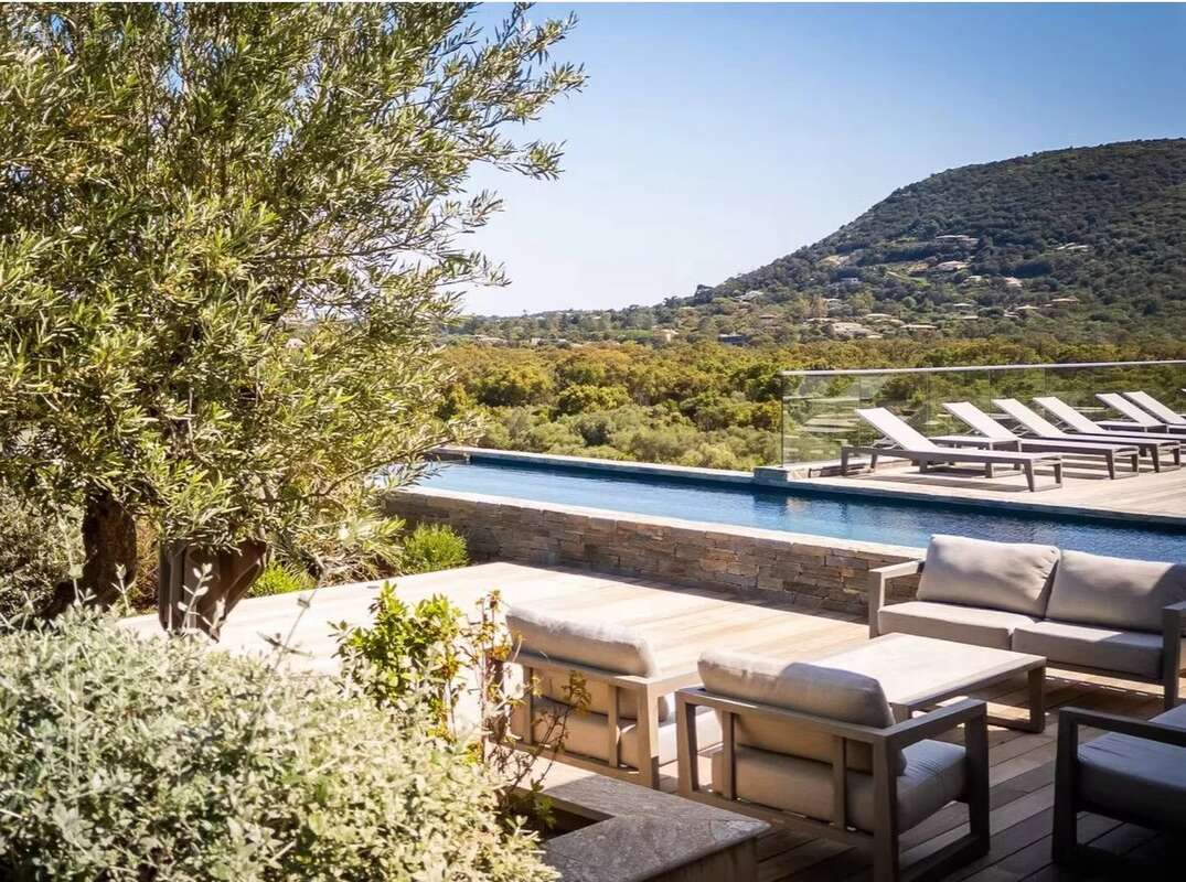 Maison à PORTO-VECCHIO