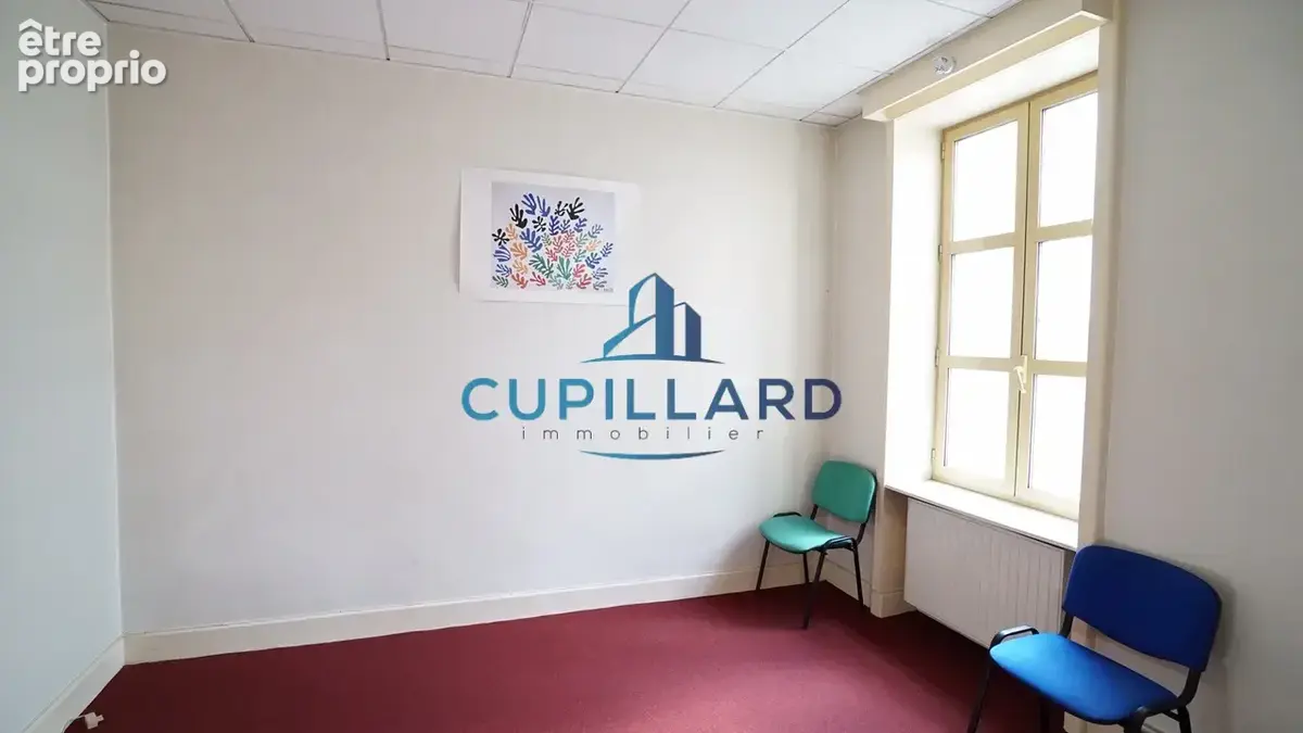 ROANNE - Appartement à rénover - photo 3