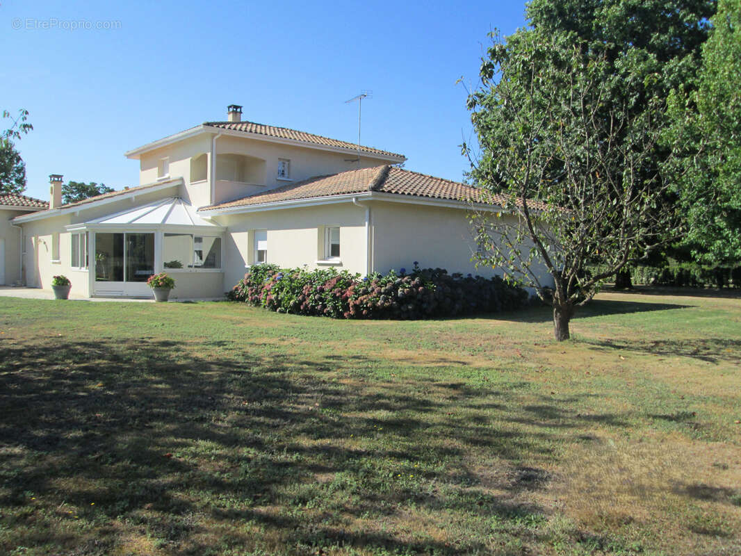Maison à BAZAS