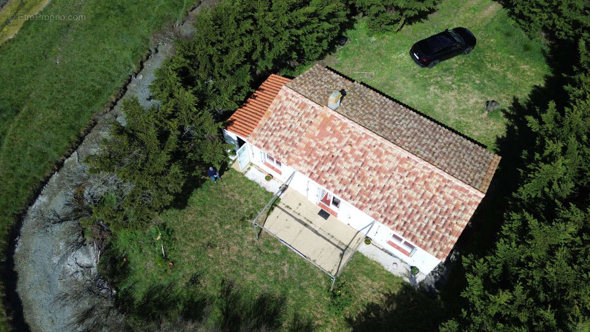 Maison à BEAUVOIR-SUR-MER