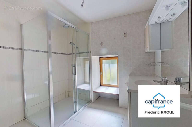 Maison à IS-SUR-TILLE