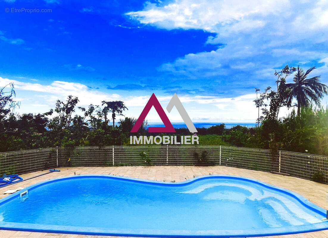 Maison à SAINT-PIERRE