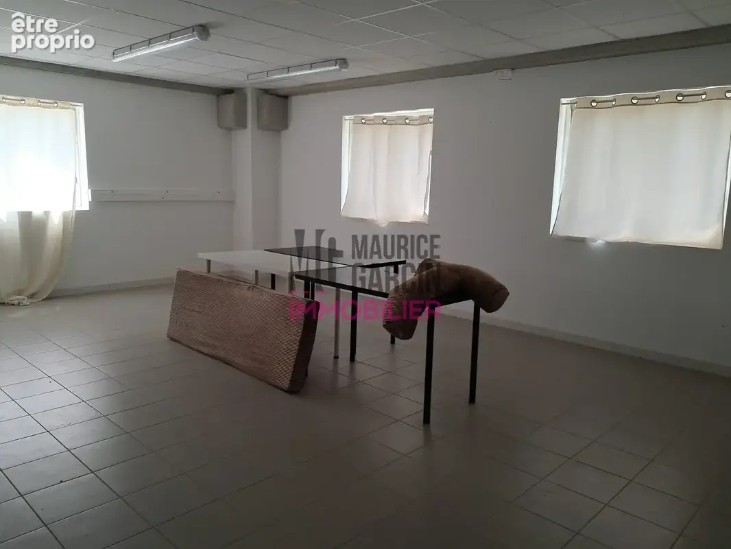 Commerce 1 100 m² à vendre à Seguret (84110) - photo 7