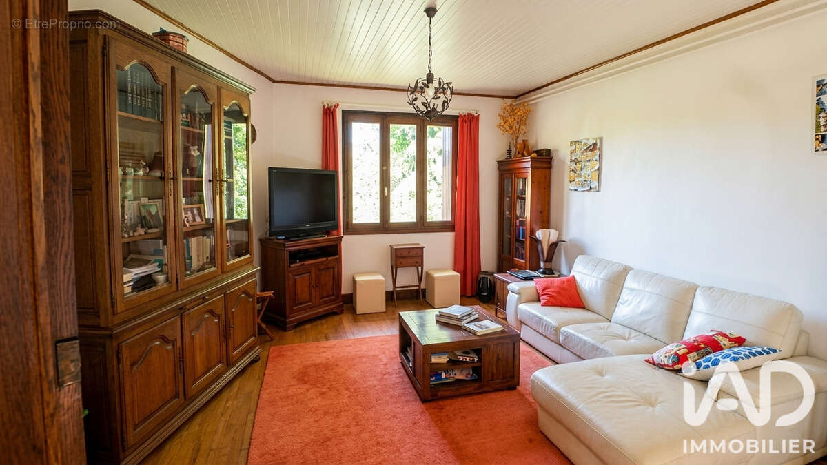 Maison 182 m² à Peyrieu  - photo 5