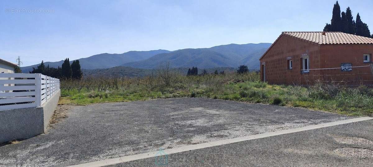 Terrain constructible 4 faces 278m² - photo 5