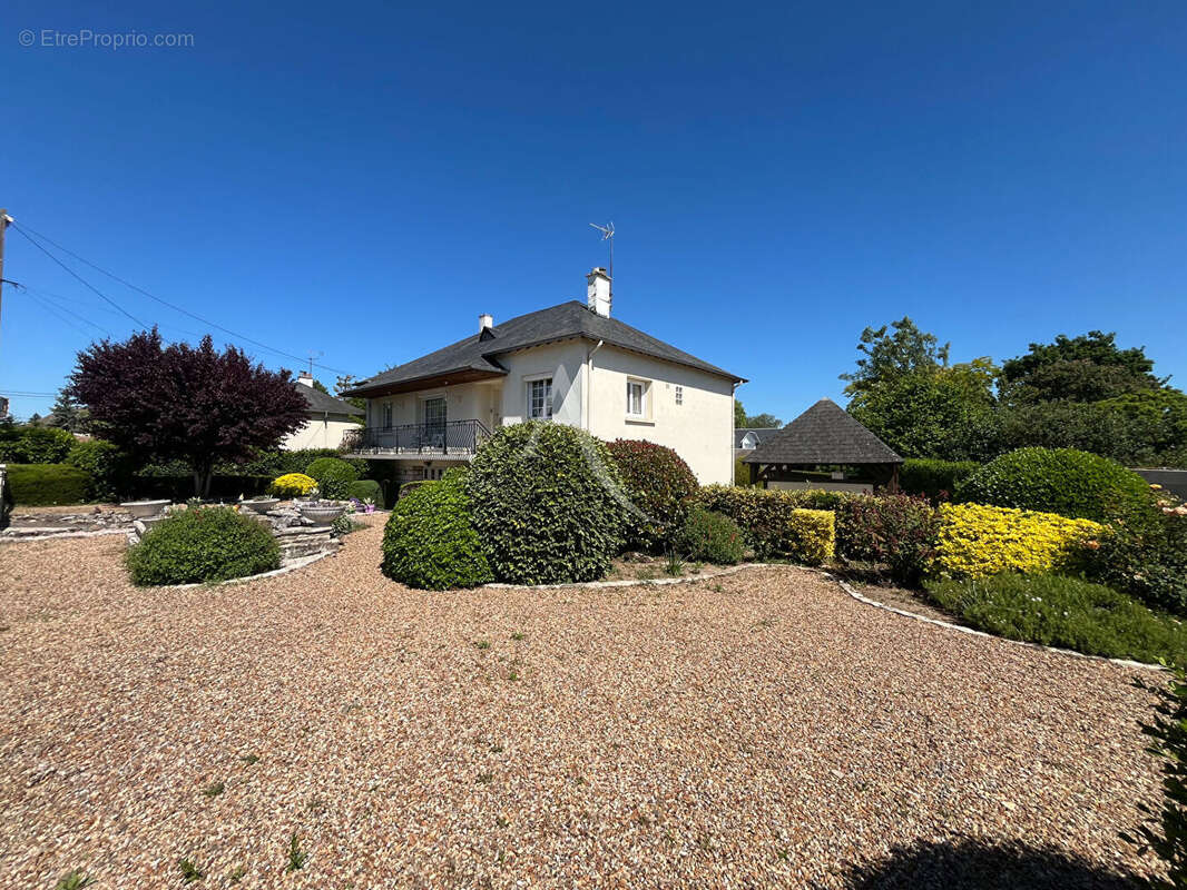 Maison à VINEUIL