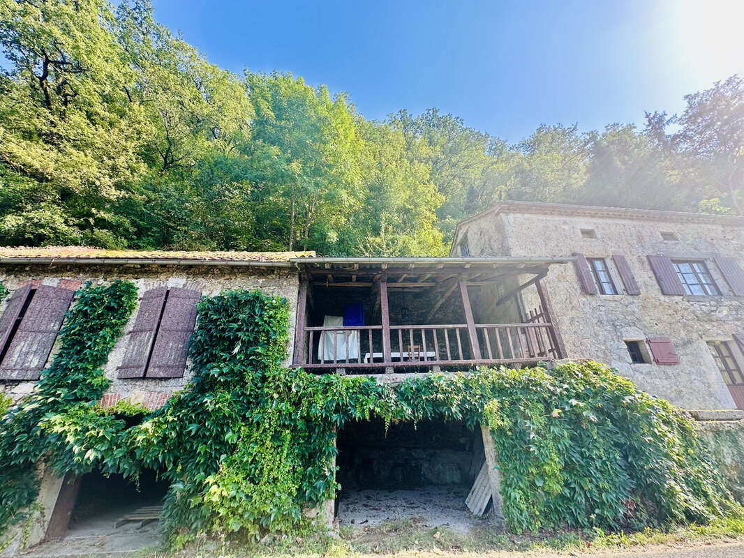 Maison à CREGOLS