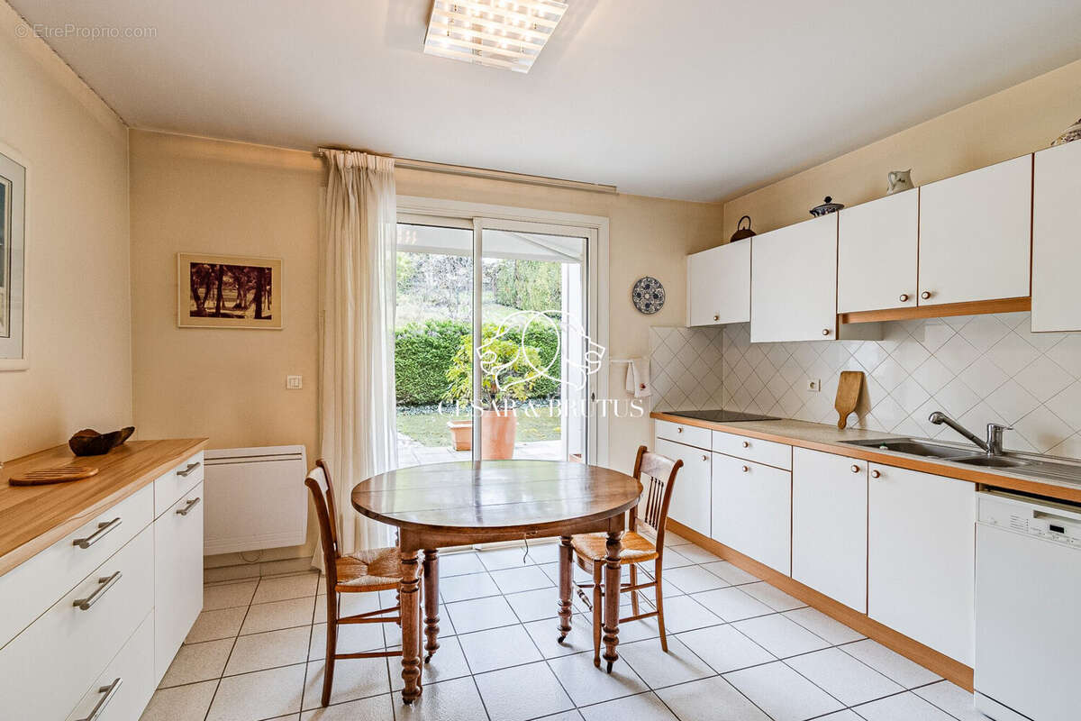 Appartement à SAINT-DIDIER-AU-MONT-D'OR