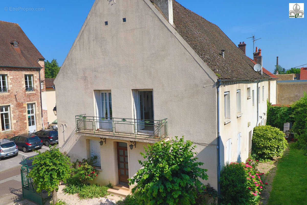 Maison à SEURRE