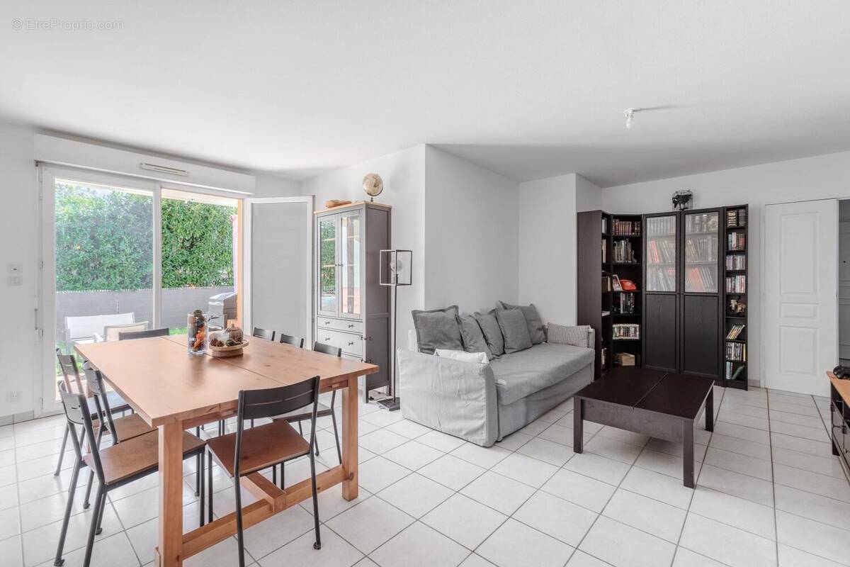 Photo 1 - Appartement à AUCAMVILLE