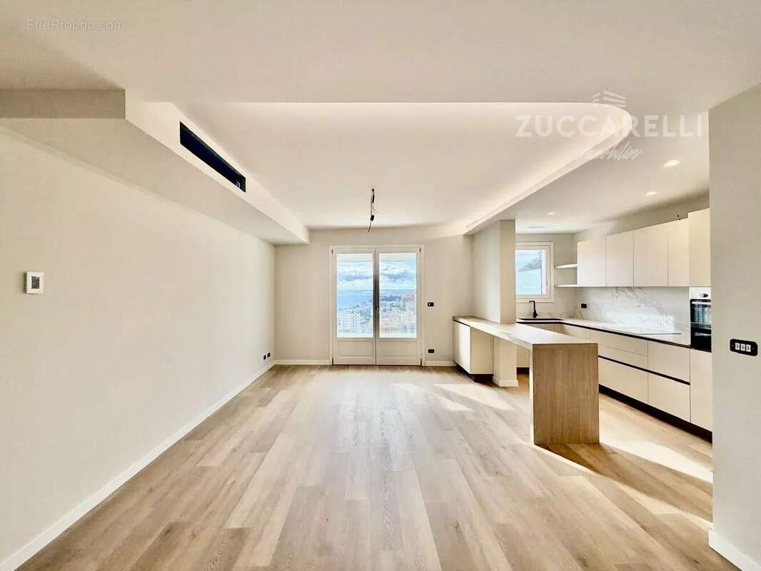 Appartement à ROQUEBRUNE-CAP-MARTIN