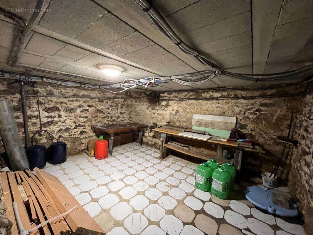 Maison à BERSAC-SUR-RIVALIER