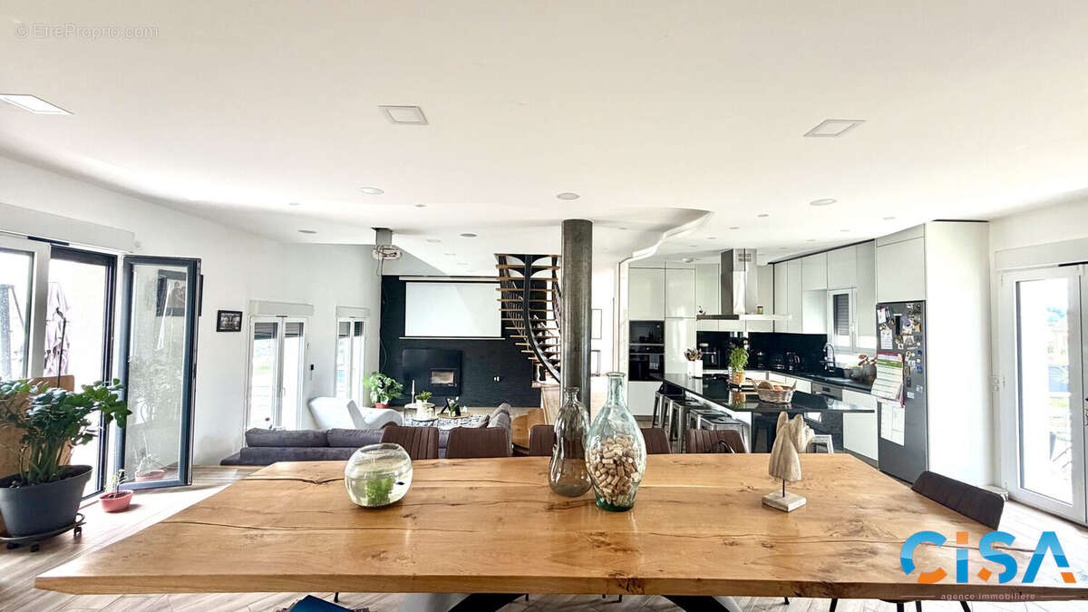 Maison 206 m² à Cauffry  - photo 8